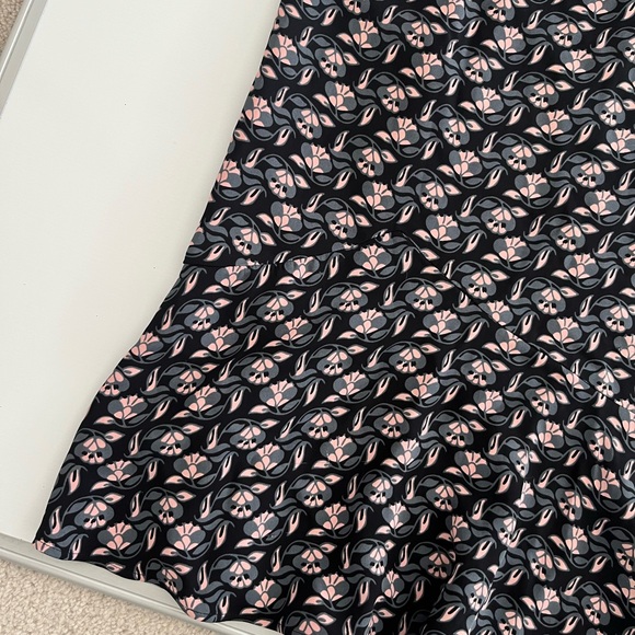 Boden floral Patterned flippy pencil dress - Picture 2 of 14